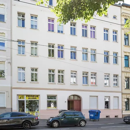 Helle Wohnung Mit Balkon In Gruenen Innenhof - W-Lan, 4 Schlafplaetze Magdeburg Zewnętrze zdjęcie