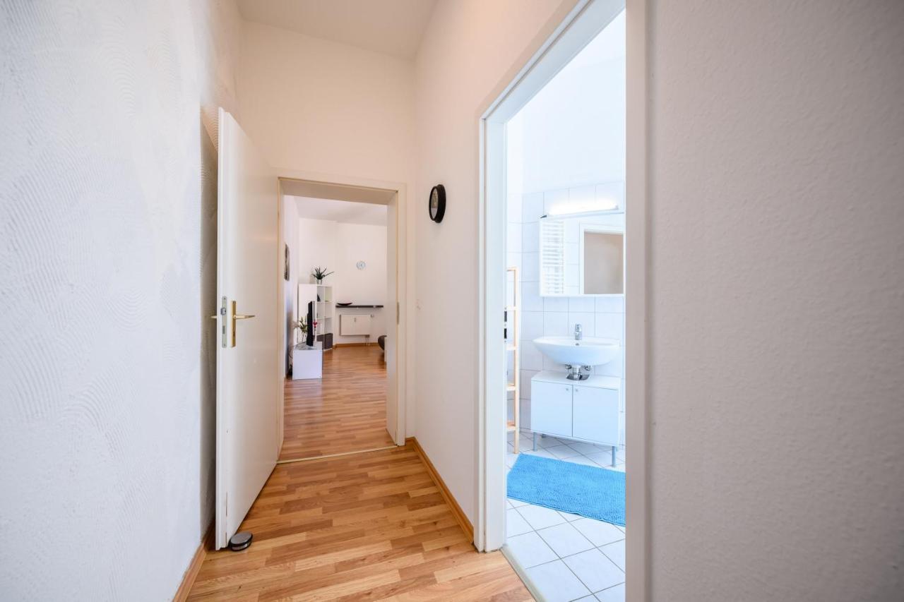 Apartment Helle Mit Balkon In Gruenen Innenhof - W-lan, 4 Schlafplaetze