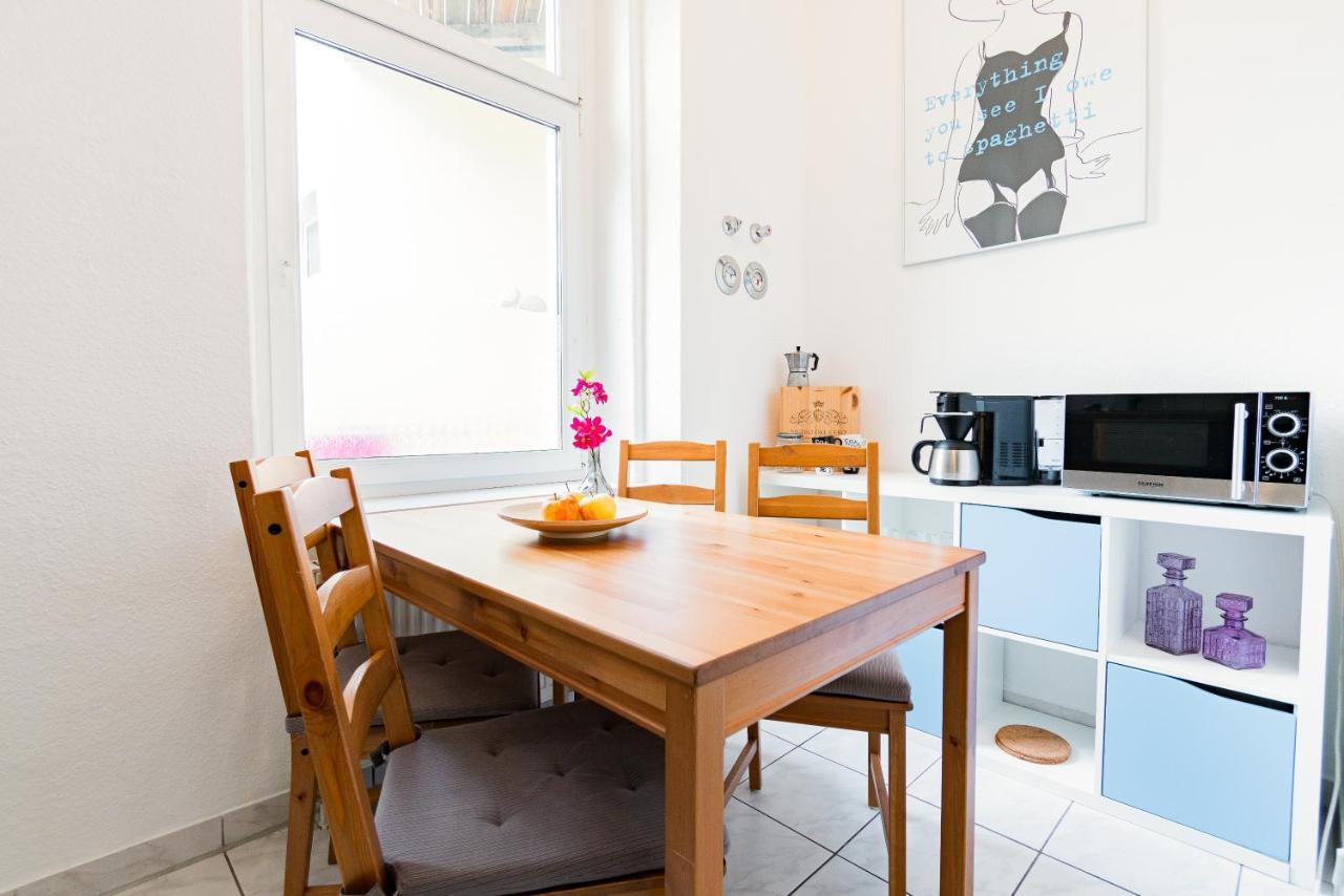 Helle Mit Balkon In Gruenen Innenhof - W-lan, 4 Schlafplaetze Апартаменты Магдебург