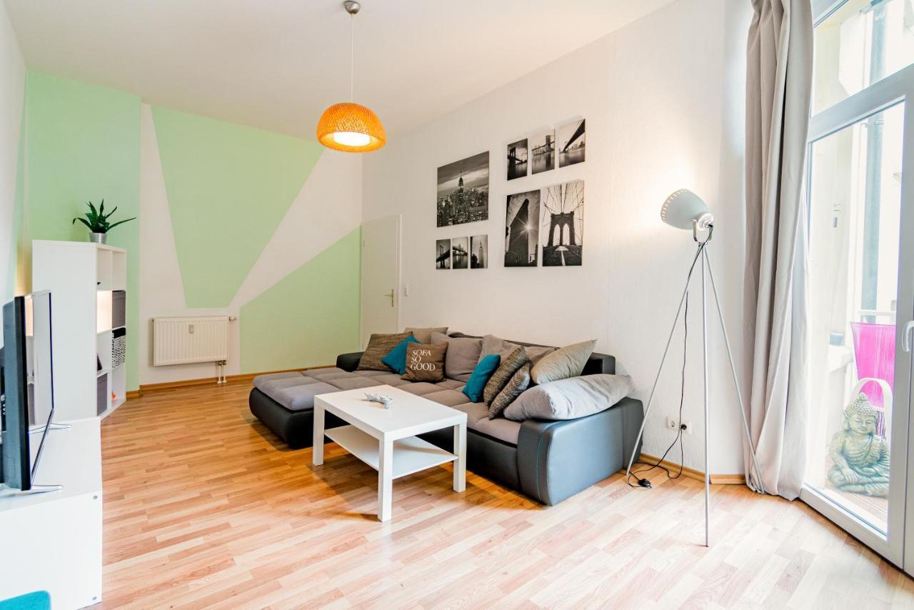 Helle Mit Balkon In Gruenen Innenhof - W-lan, 4 Schlafplaetze